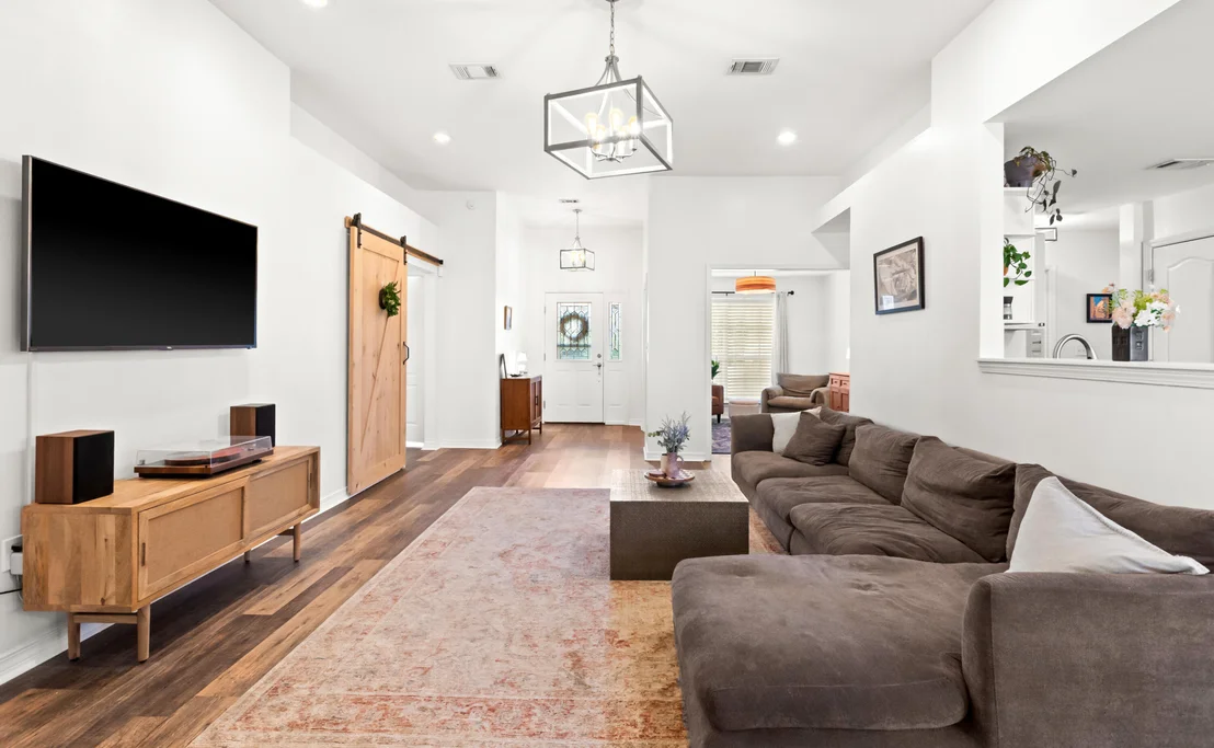 Photo of 380 Sonora Road