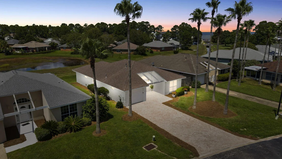 Photo of 70 Hibiscus Lane