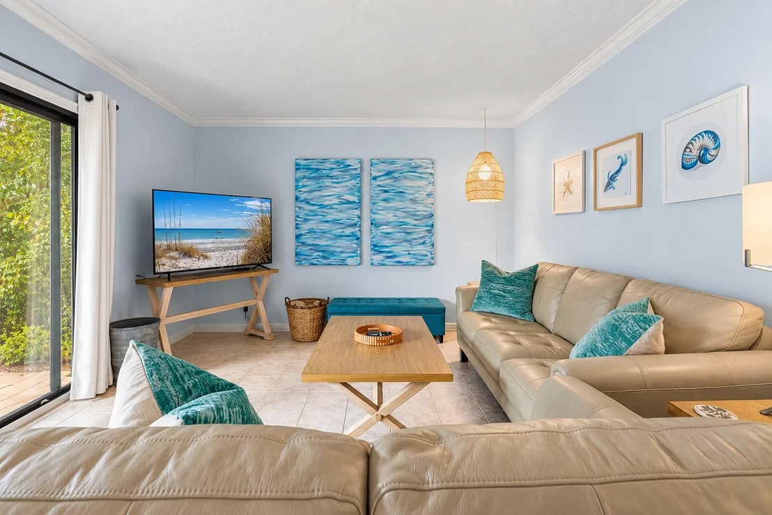 Photo of Unit UNIT33A at 373 Sunset Bay