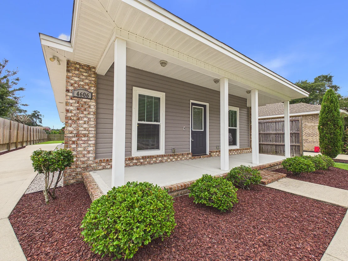 Photo of 4606 Range Road