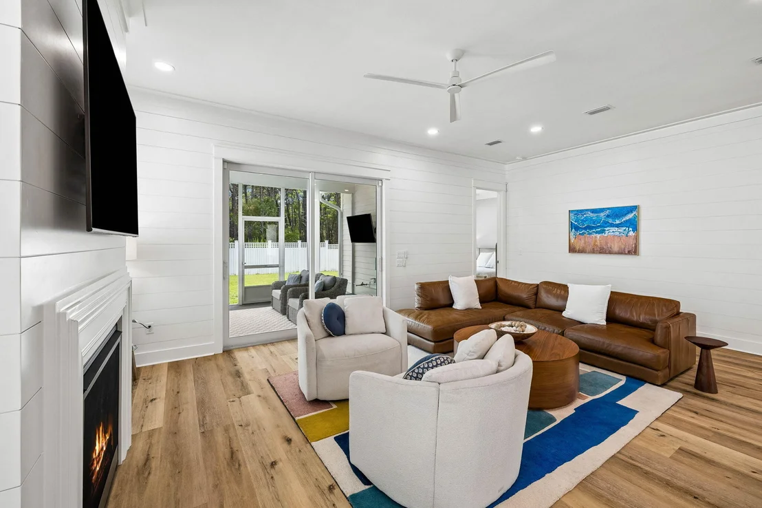 Photo of 123 E Pollard Cove