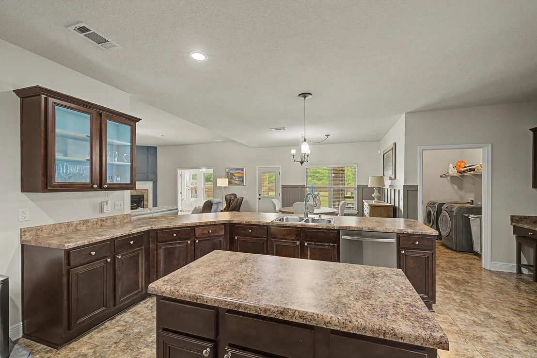 Photo of 9177 Iron Gate Boulevard