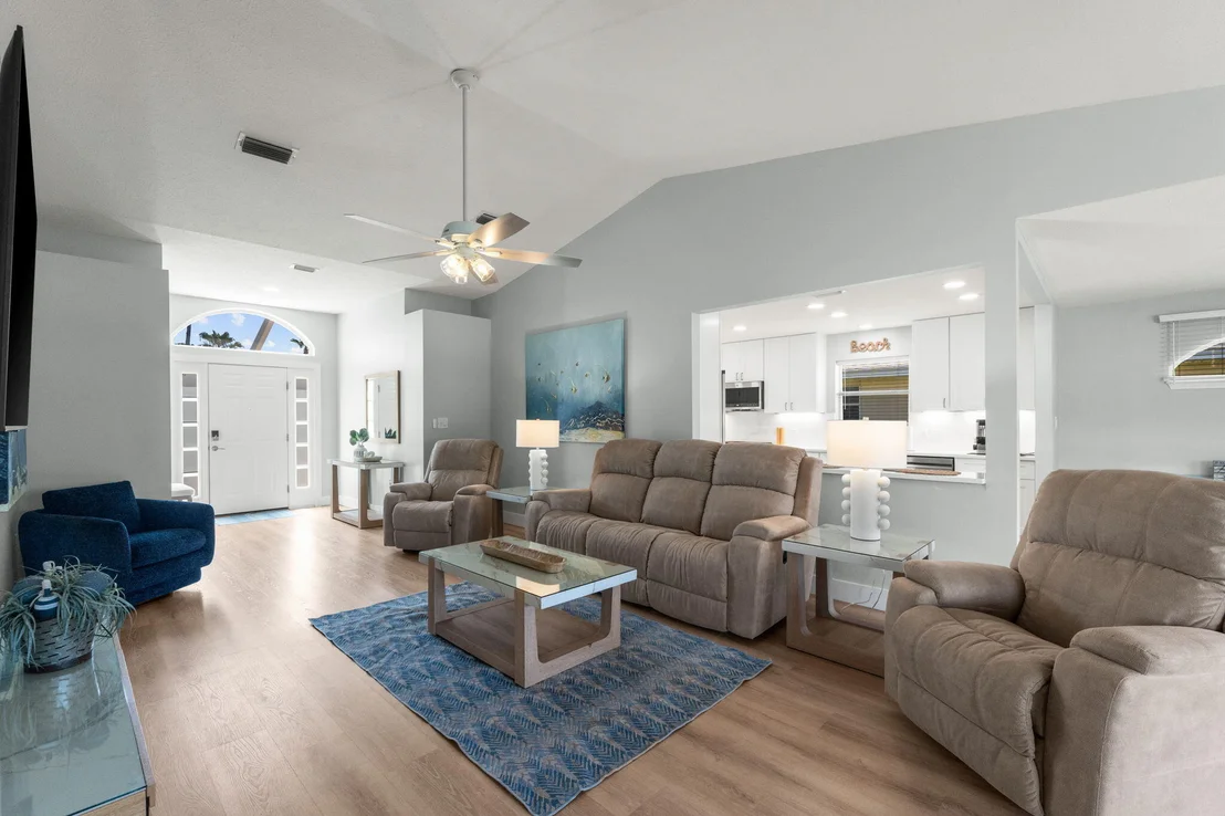 Photo of 70 Hibiscus Lane