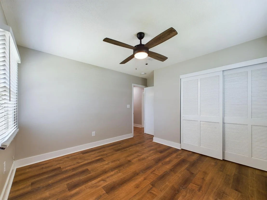 Photo of 1011 Julia Avenue