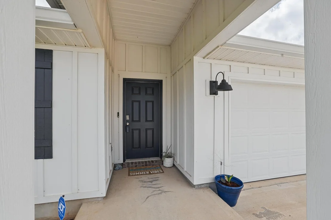 Photo of 7684 Gumbo Avenue
