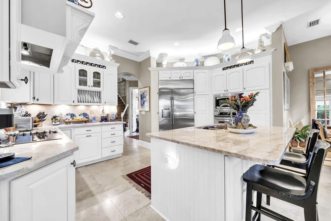 Photo of 4470 Stonebridge Road