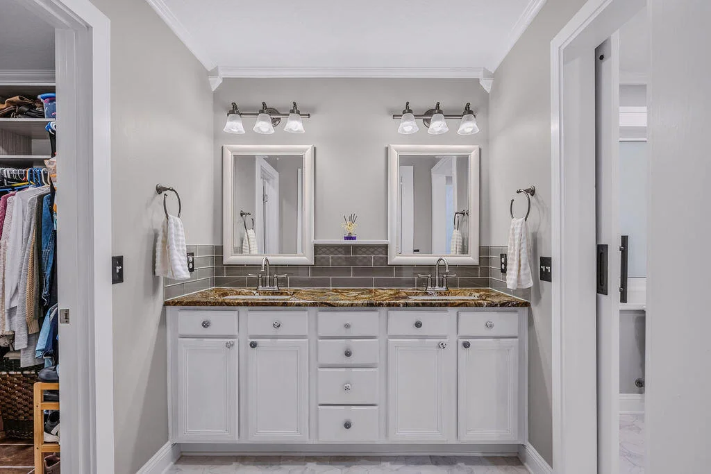 Photo of 2125 Vizcaya Drive