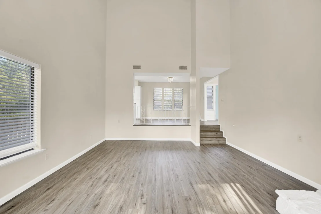Photo of 645 Carr Drive