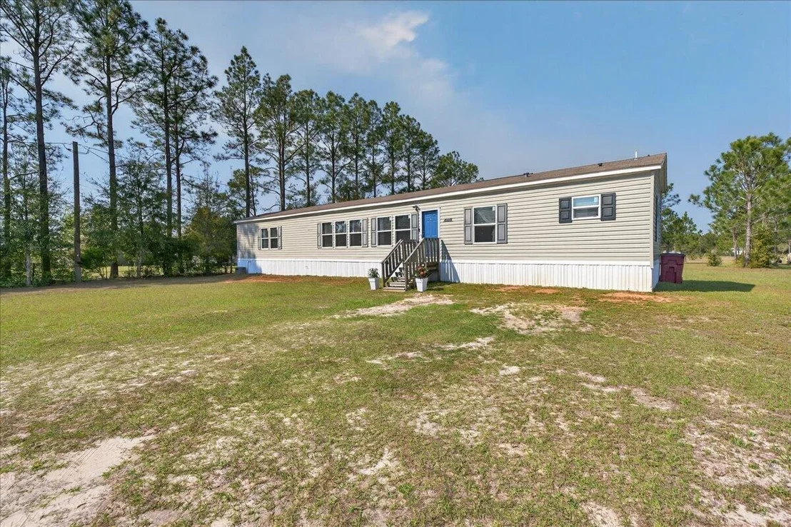 Photo of 4669 Thoroughbred Drive