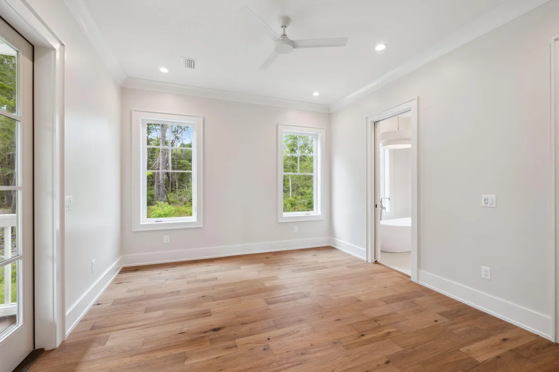 Photo of 122 Glade Boulevard