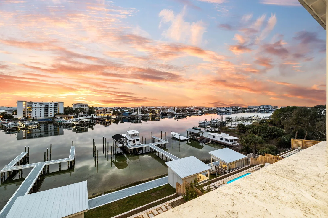 Photo of 714 Harbor Boulevard
