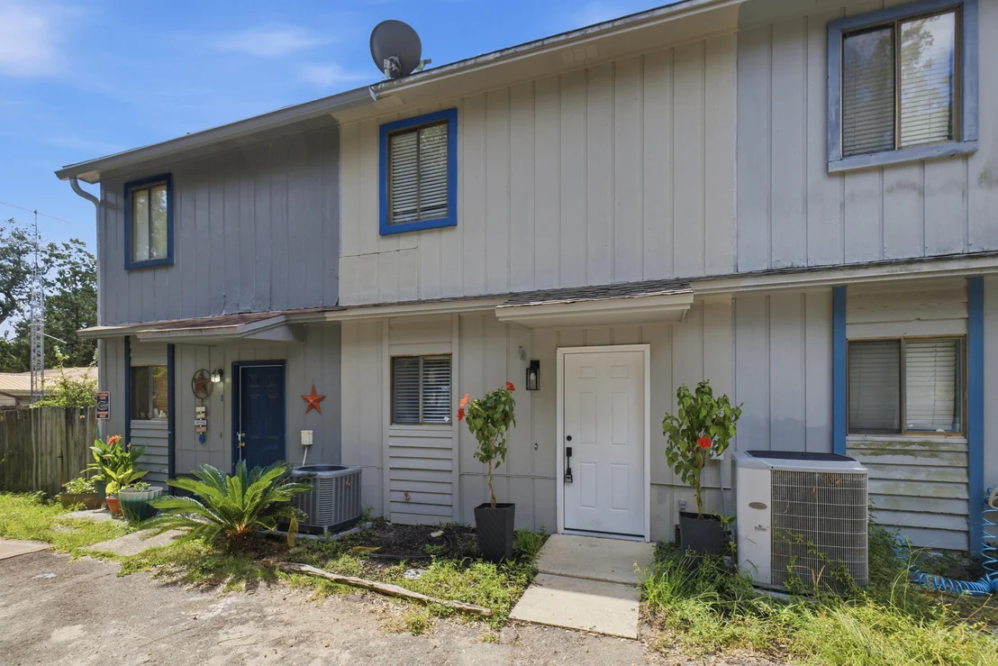 Photo of Unit 2 at 44 Berwick Circle