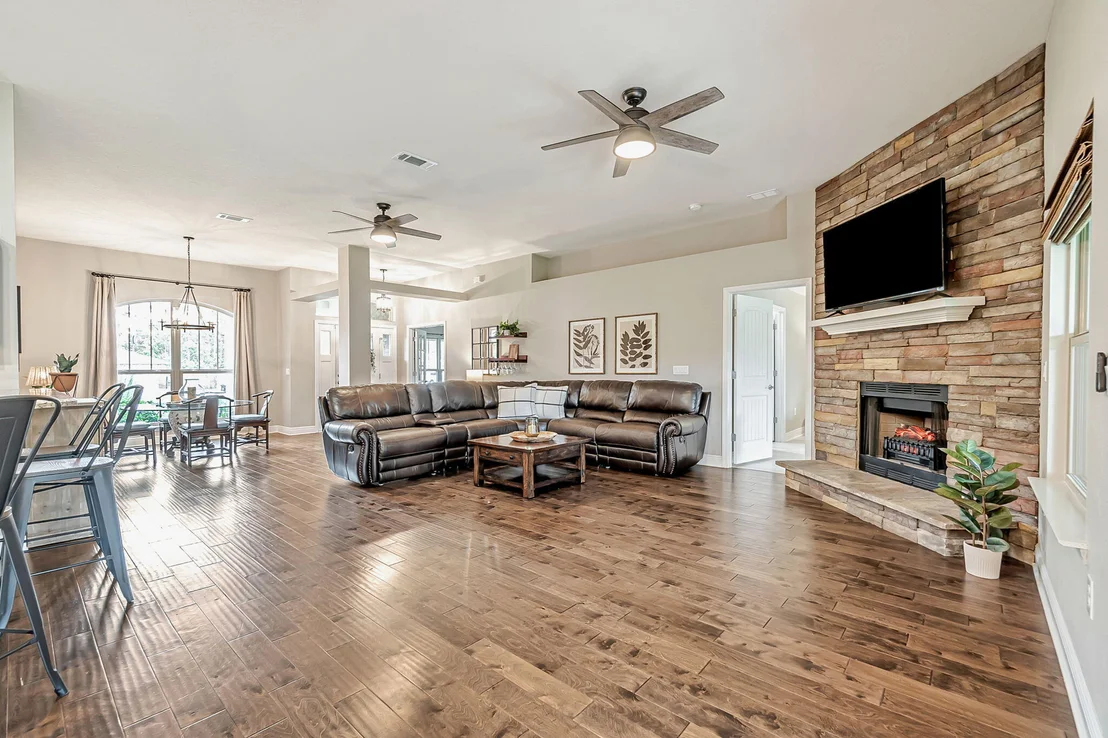 Photo of 6562 Longview Street