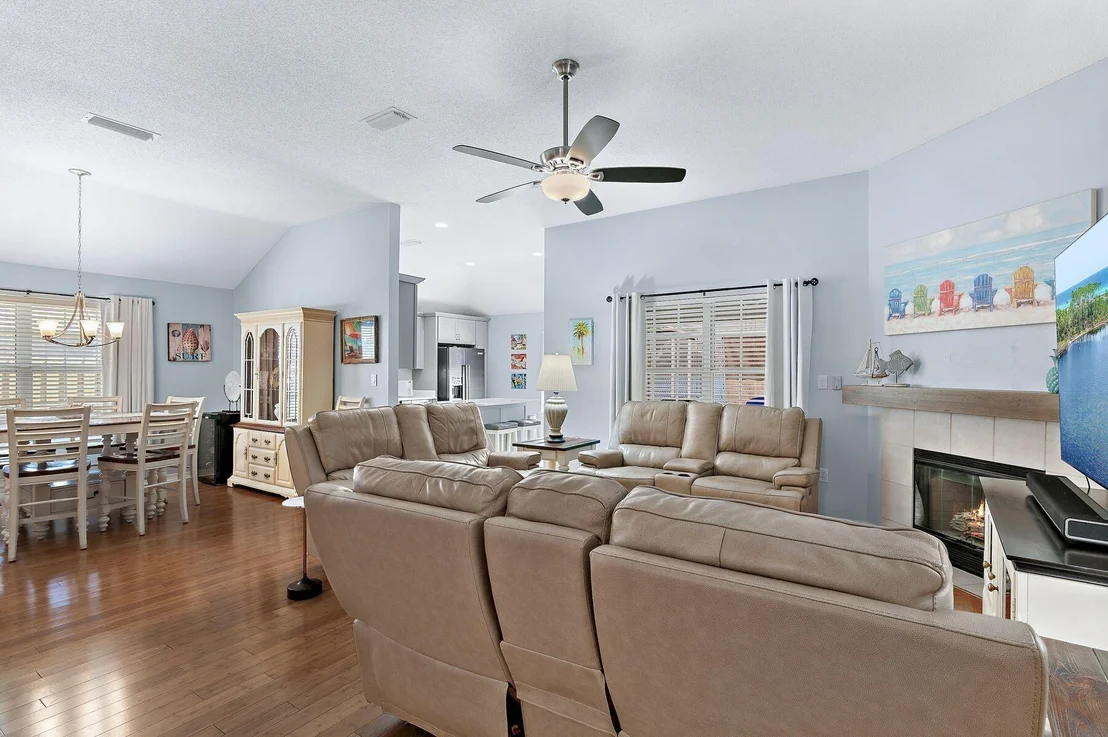 Photo of 362 Bay Tree Drive