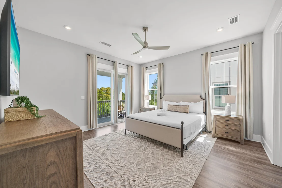 Photo of 28 W Queen Palm Drive