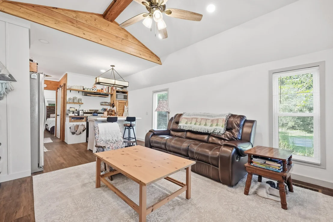 Photo of 348 Eucalyptus Avenue