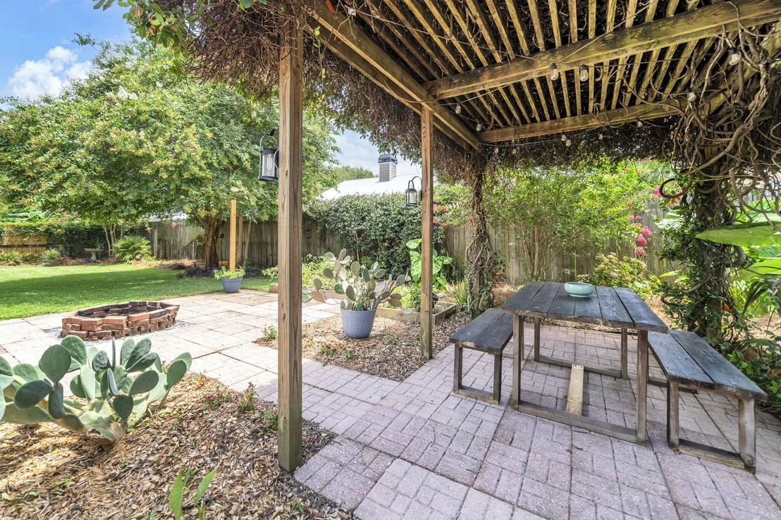 Photo of 325 Primrose Place