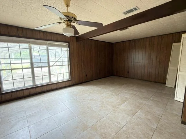 Photo of 516 Forrest Court