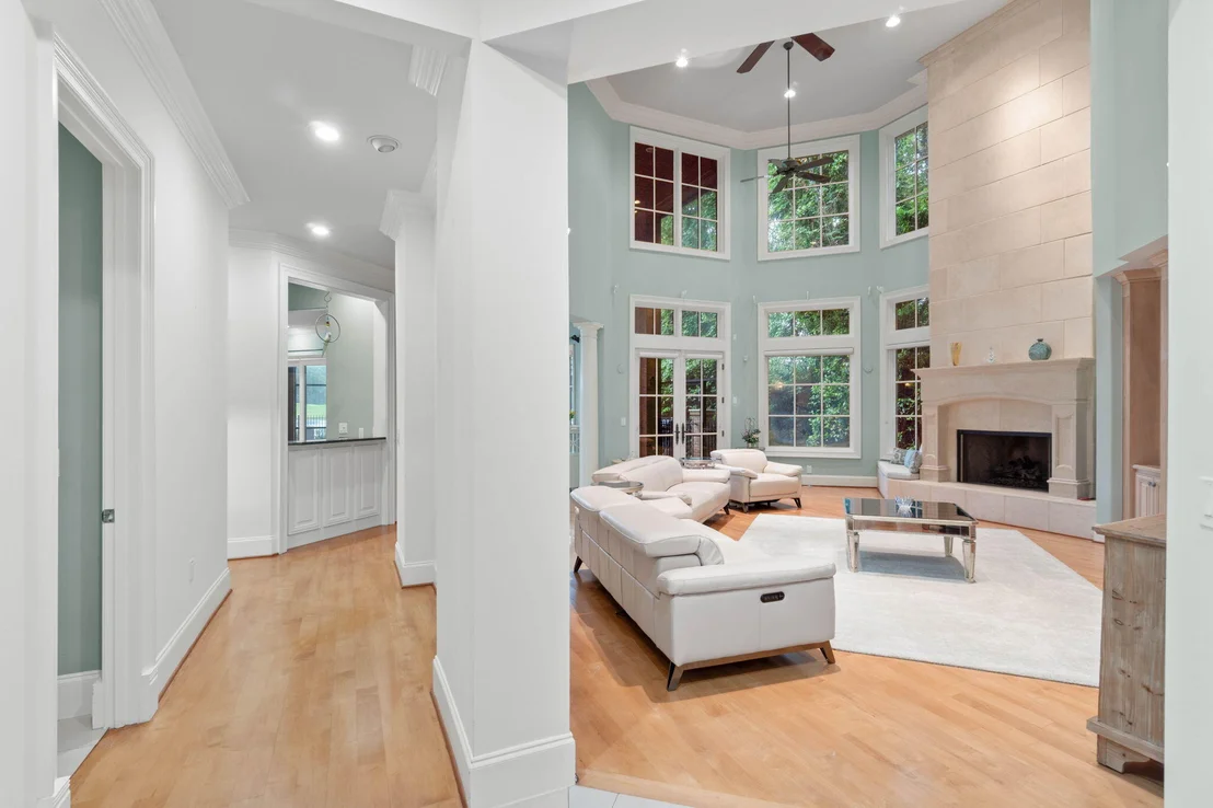 Photo of 4350 Stonebridge Road