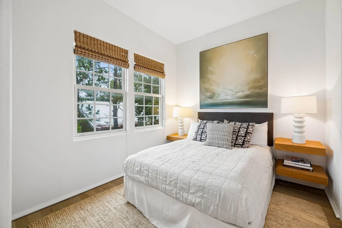 Photo of 179 E Kingston Road