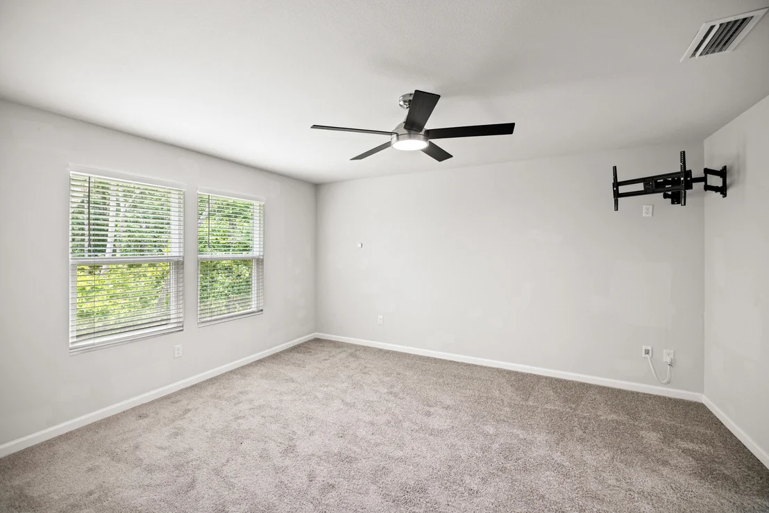 Photo of 460 Riverwalk Circle