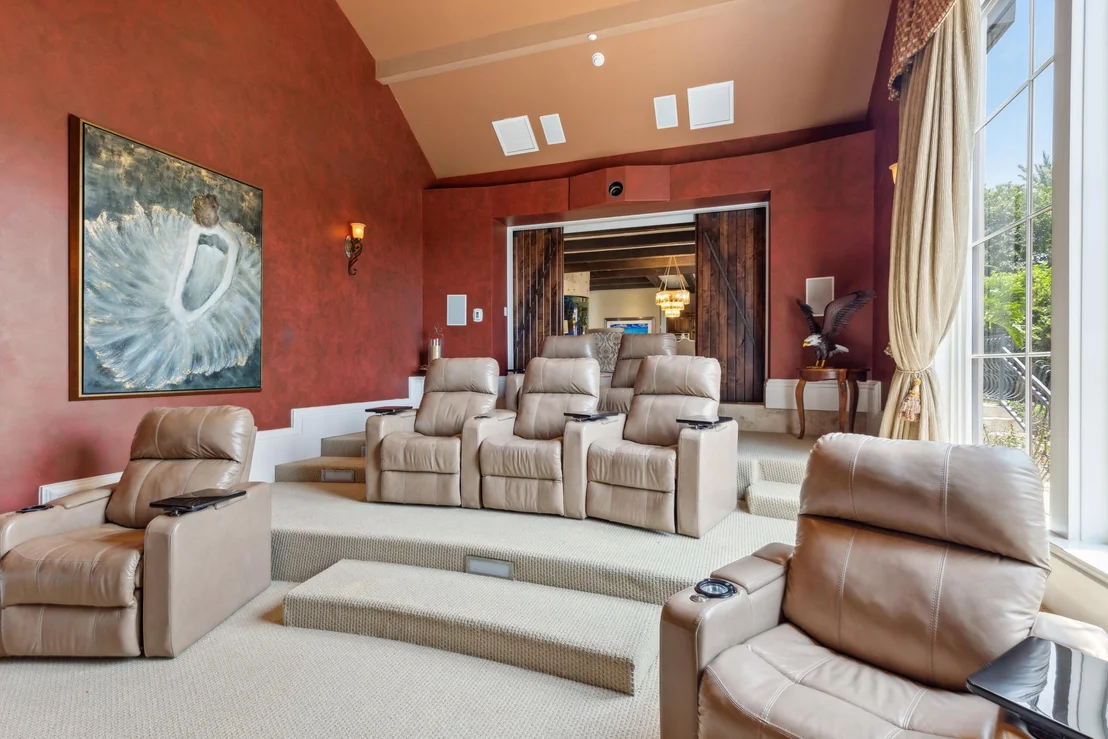 Photo of 4300 Breakwater Drive