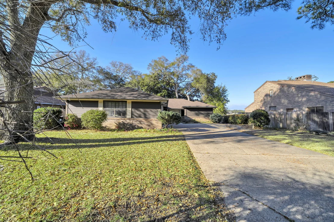 Photo of 630 Sailboat Drive
