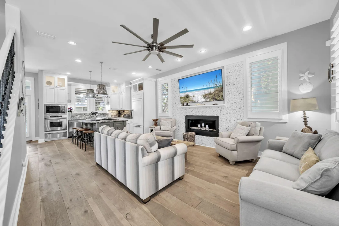 Photo of 100 Parkshore Drive