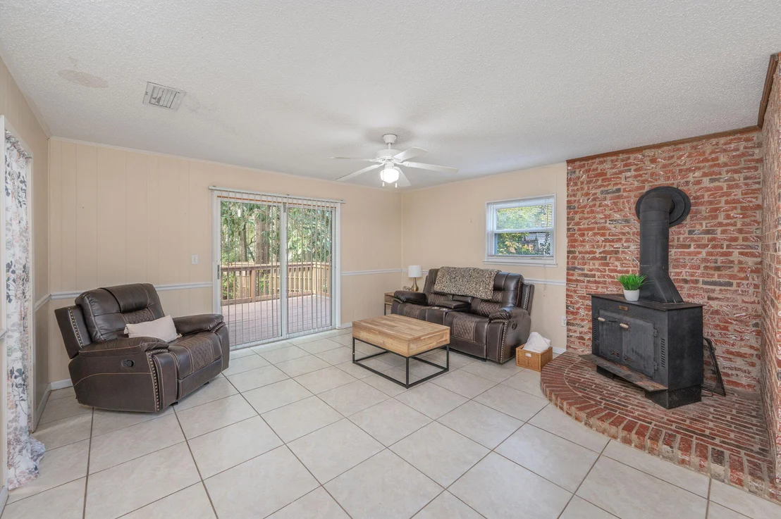 Photo of 2401 Roberts Drive