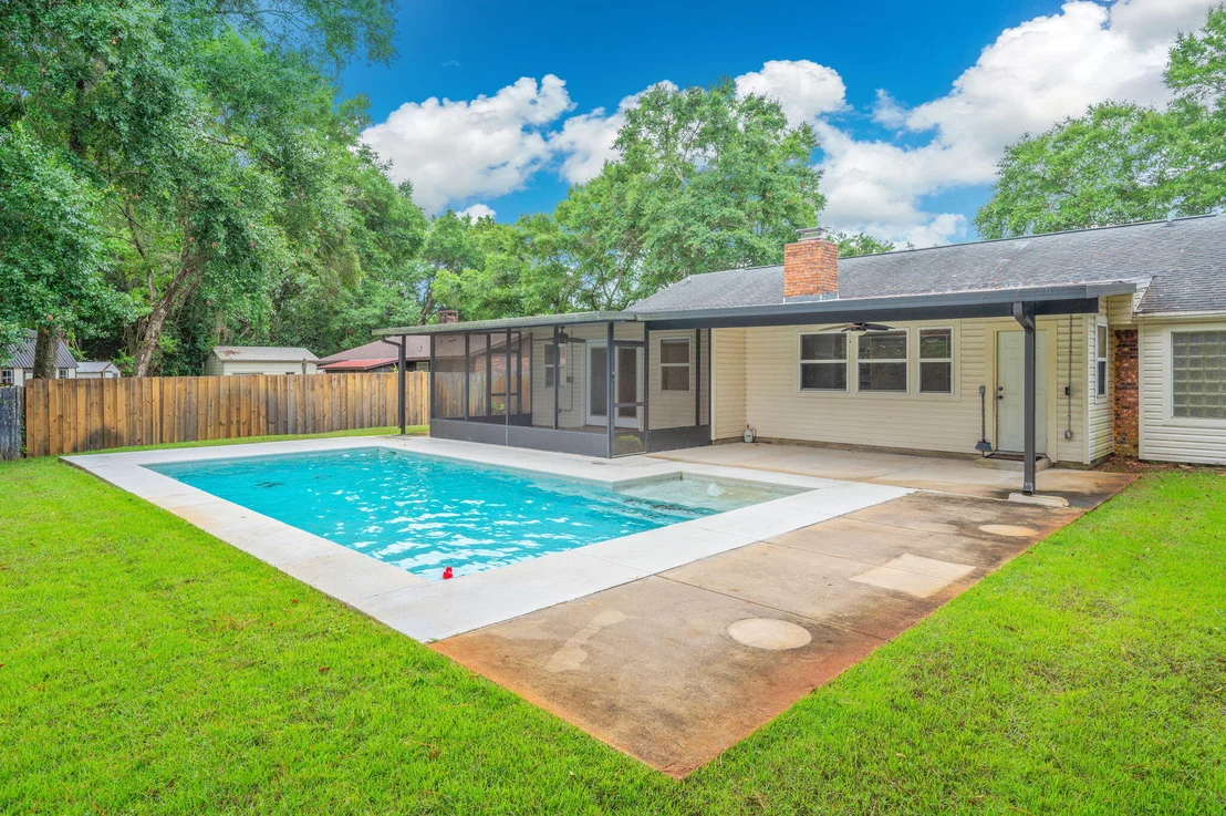 Photo of 1732 Bayshore Drive