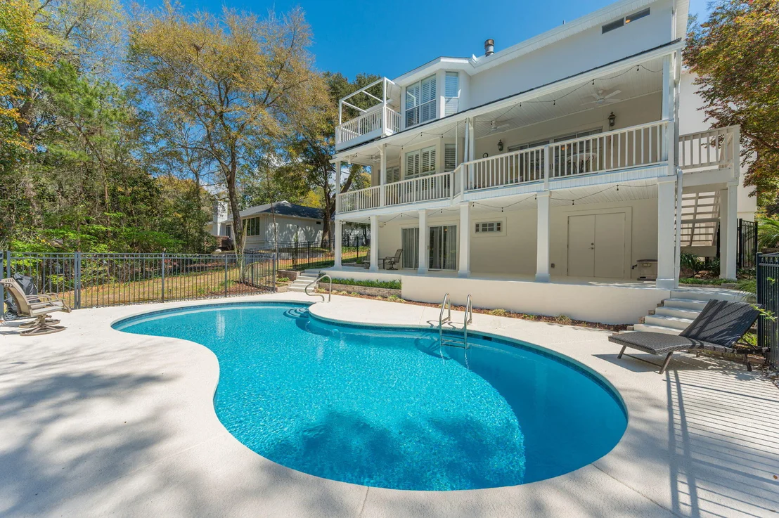 Photo of 2760 Edgewater Drive