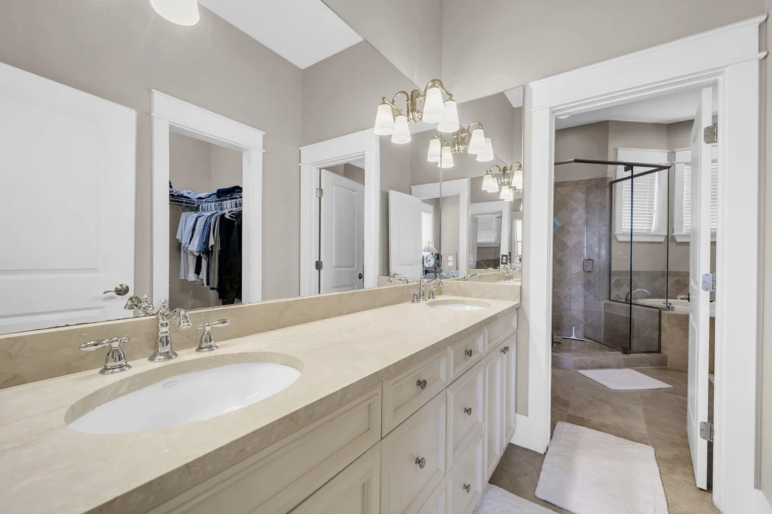 Photo of 28 Varazze Cay