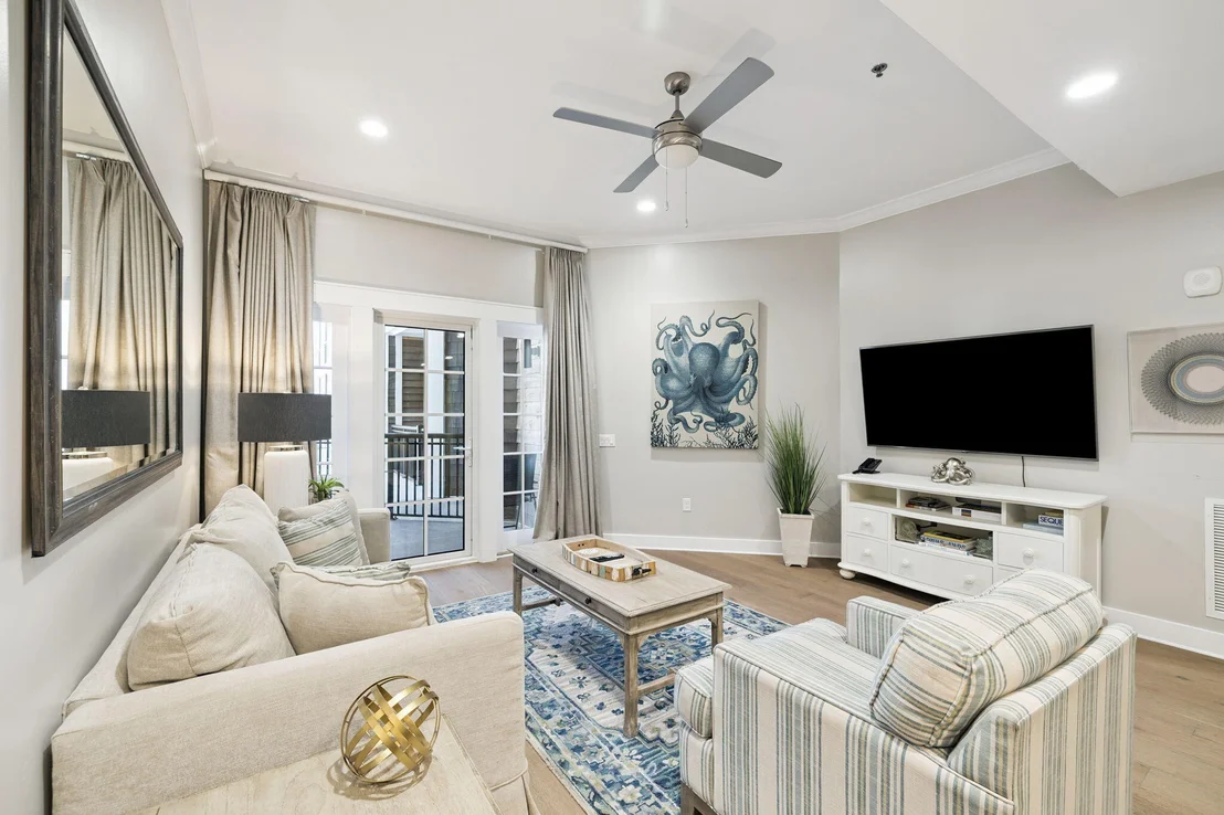 Photo of Unit 113 at 100 Matthew Boulevard