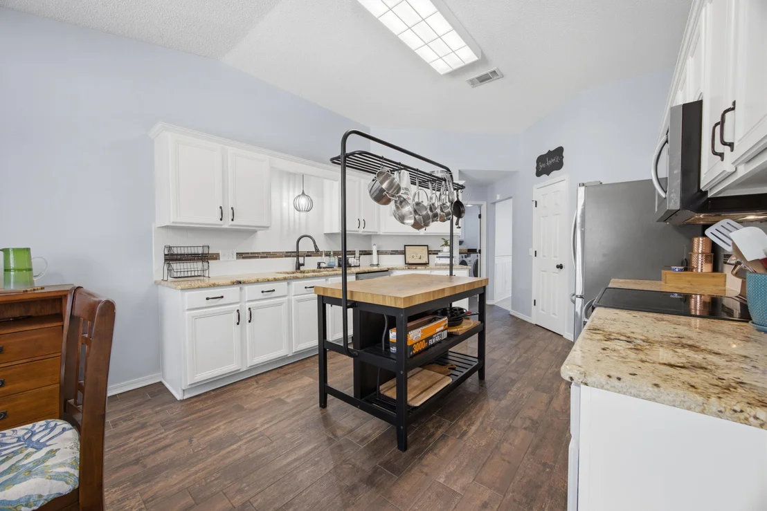 Photo of 7367 Brevard Street