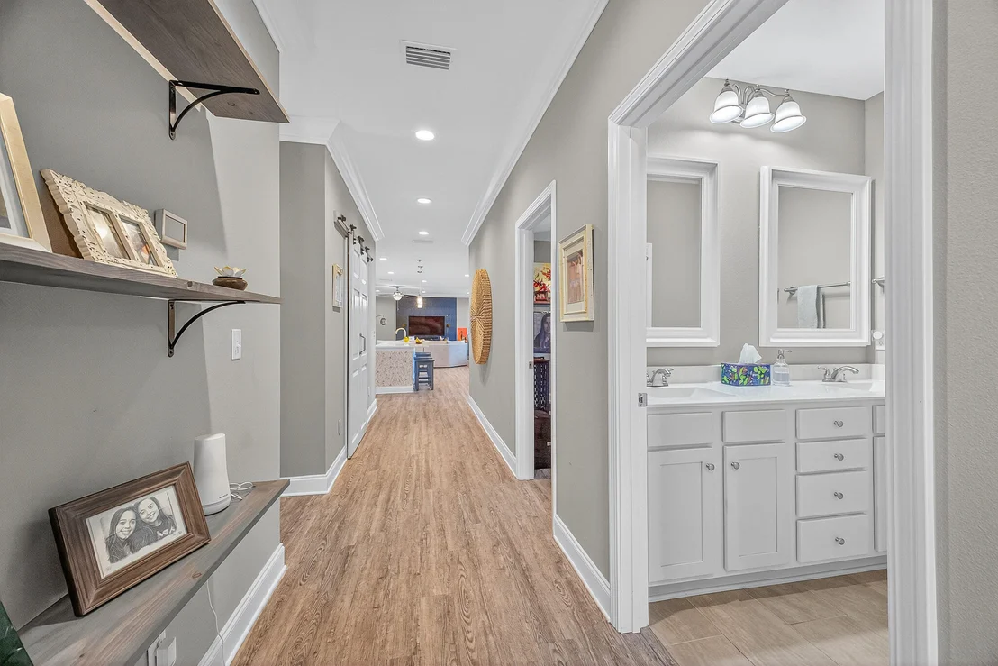 Photo of 61B 6Th Street