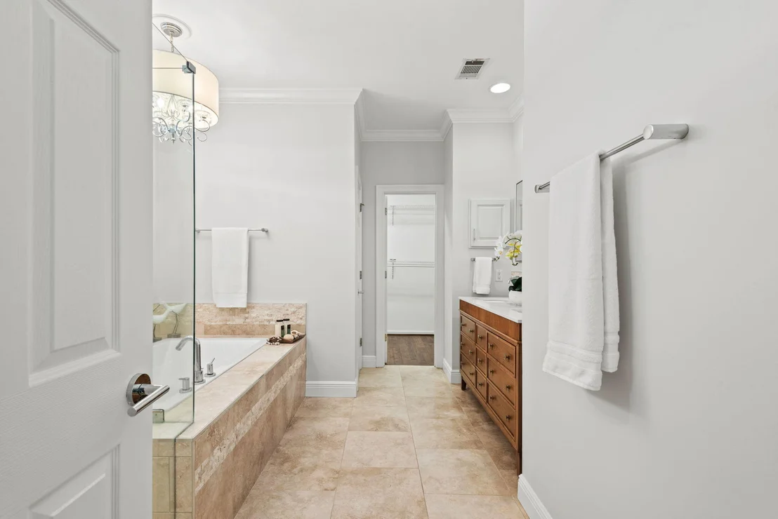 Photo of 4451 Turnberry Place