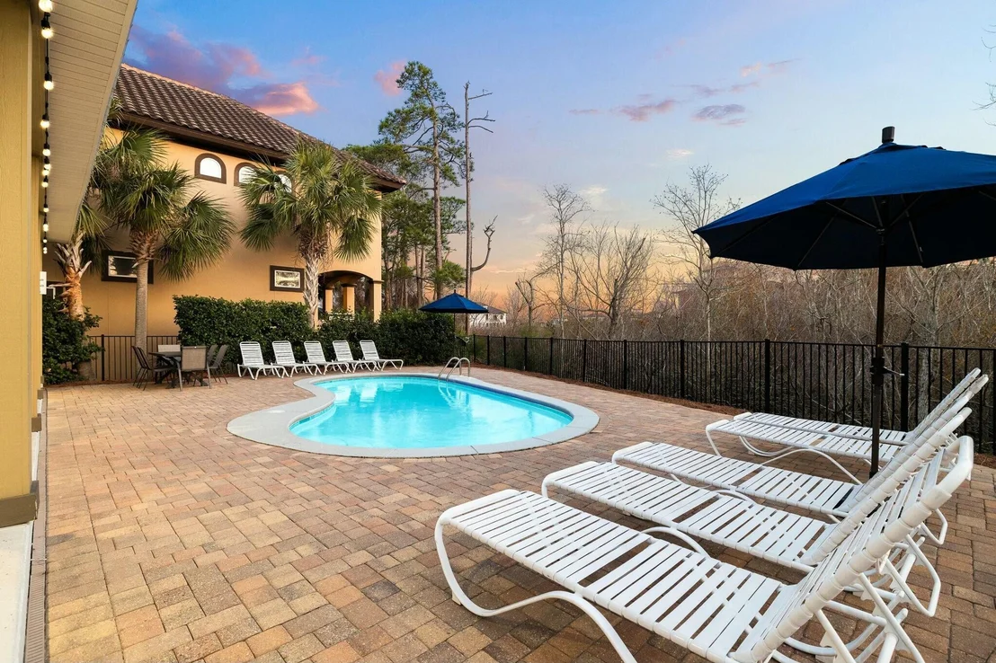 Photo of 4596 Paradise Isle