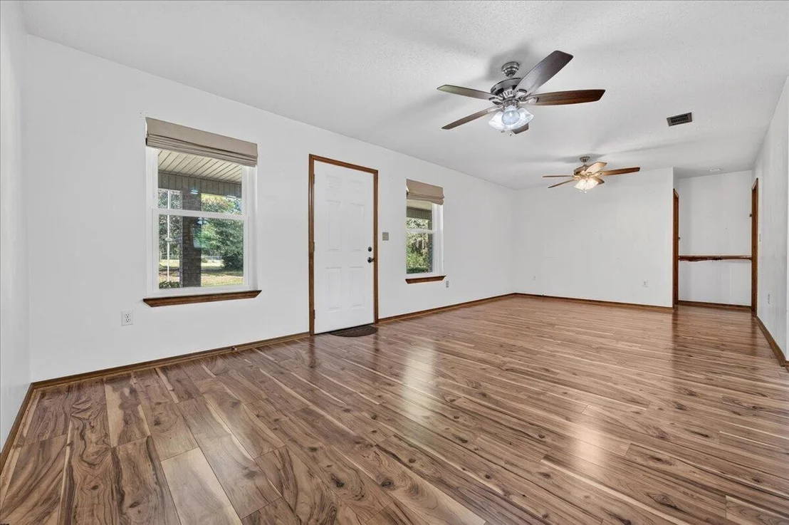 Photo of 4568 Yellow Bluff Road