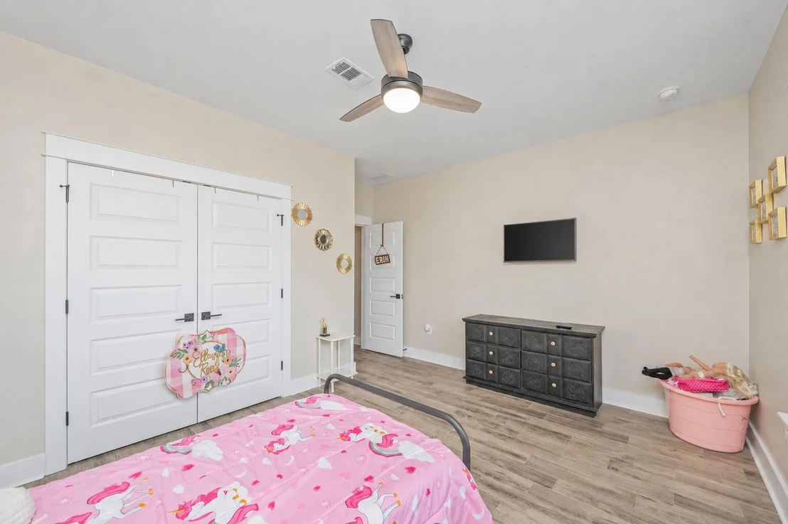 Photo of 5390 Aidan Street
