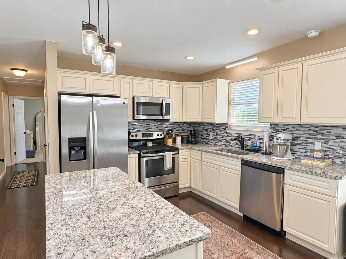 Photo of 3162 James Kennedy Road