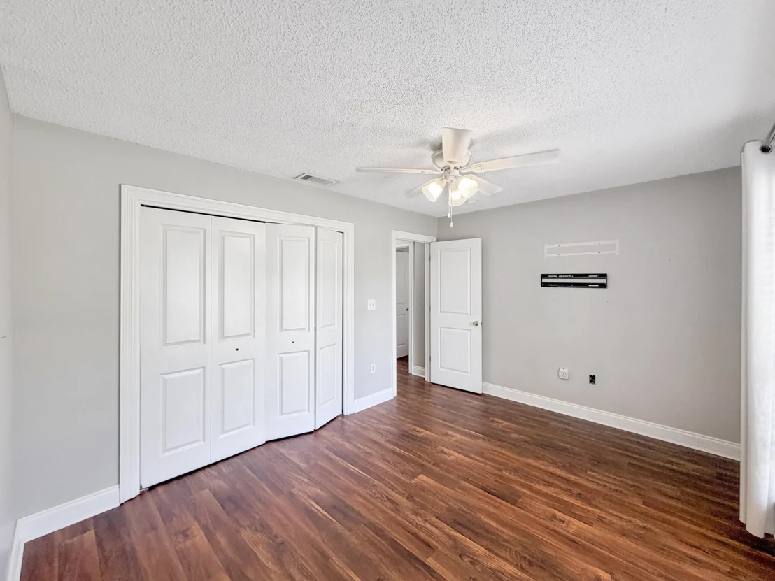Photo of 3003 Colonial Circle