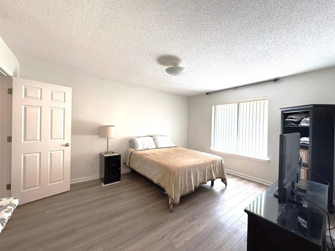 Photo of 110 Poplar Place