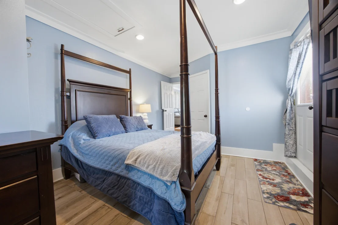 Photo of 325 Echo Circle