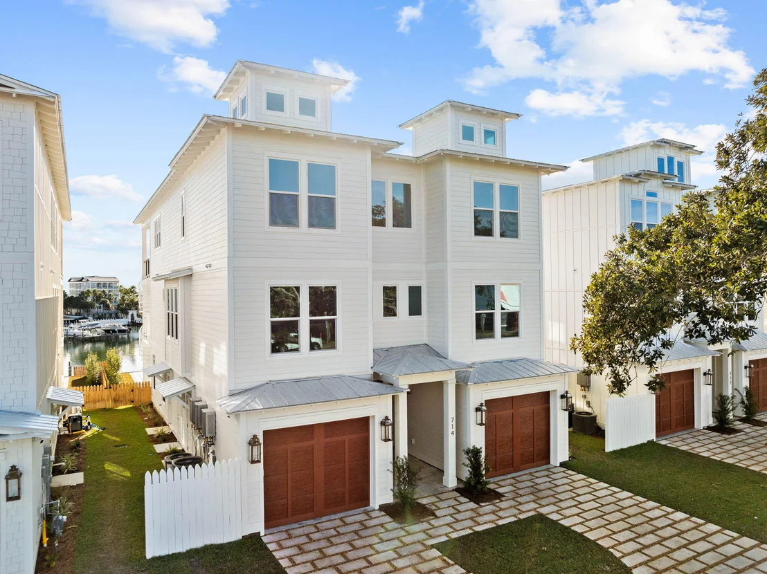 Photo of 714 Harbor Boulevard