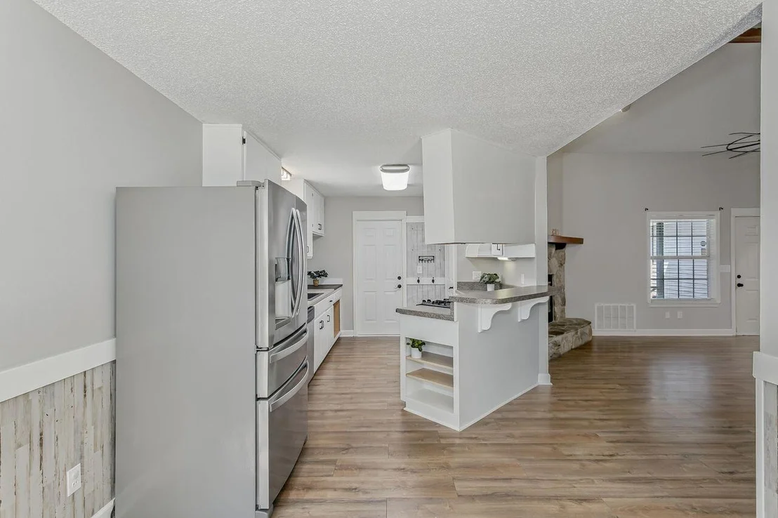 Photo of 102 2nd Avenue
