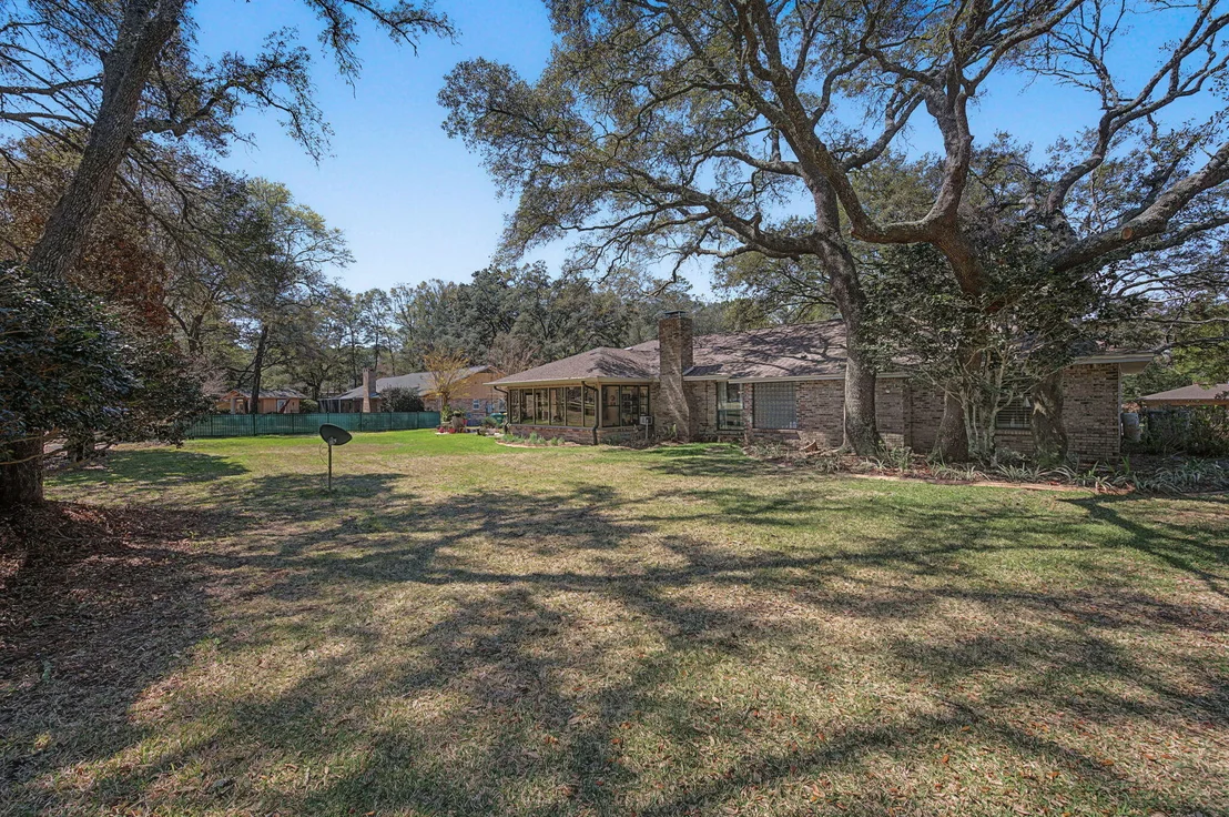 Photo of 907 Jason Drive