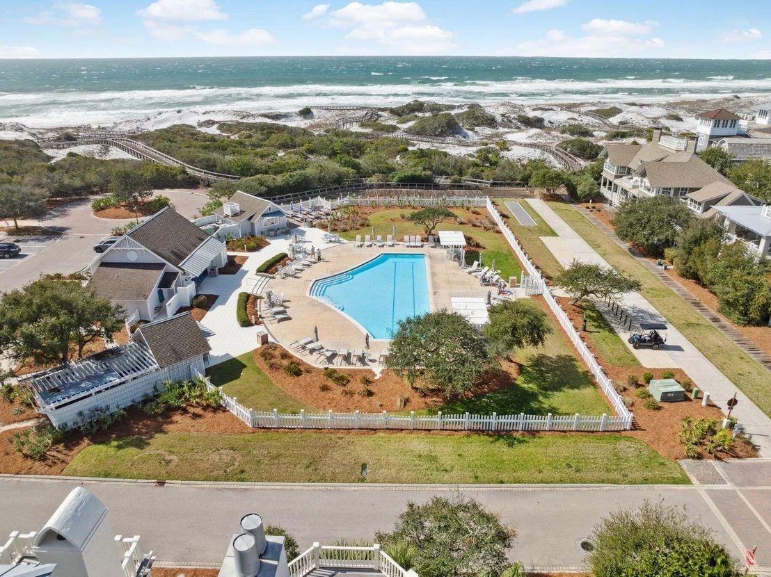 Photo of 30 N Shingle Lane
