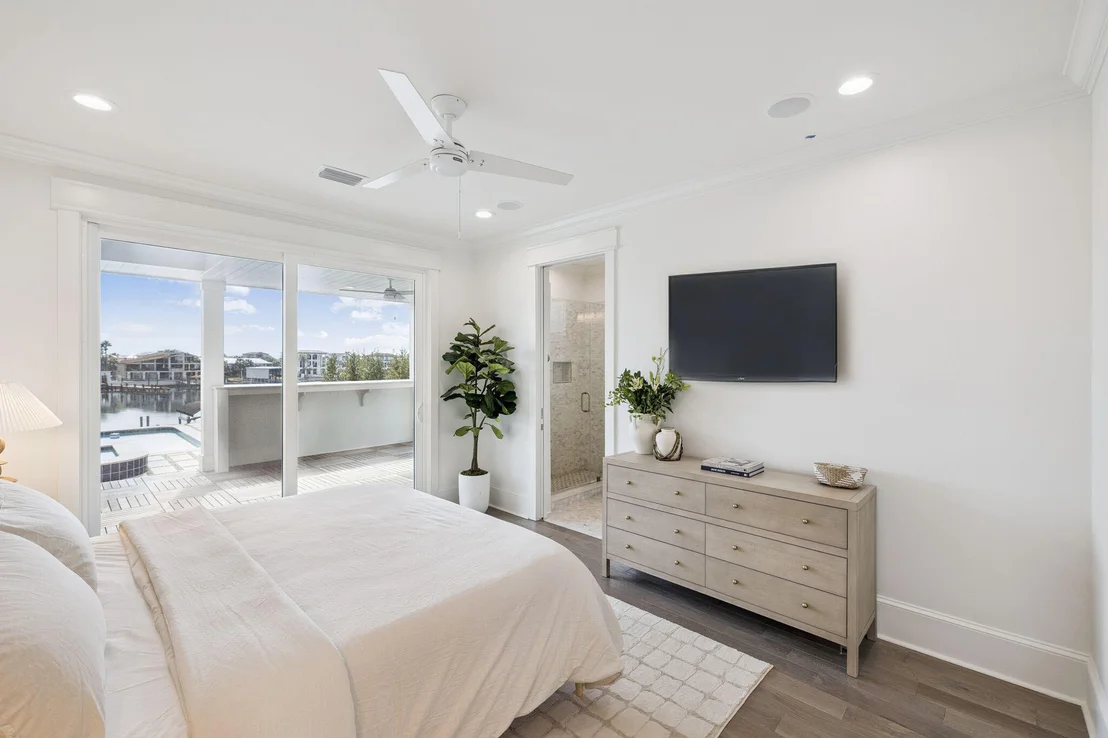 Photo of 714 Harbor Boulevard