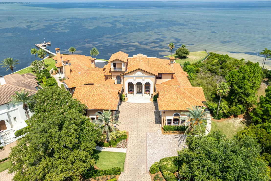 Photo of 4300 Breakwater Drive