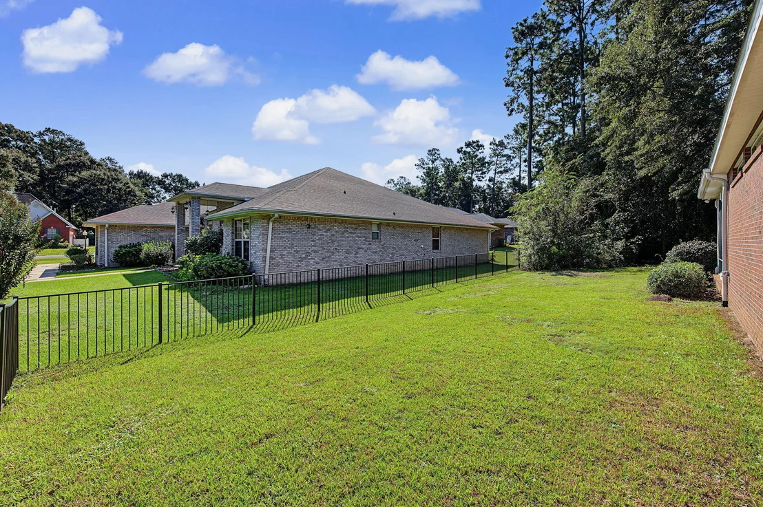 Photo of 5833 Hunting Meadows Drive